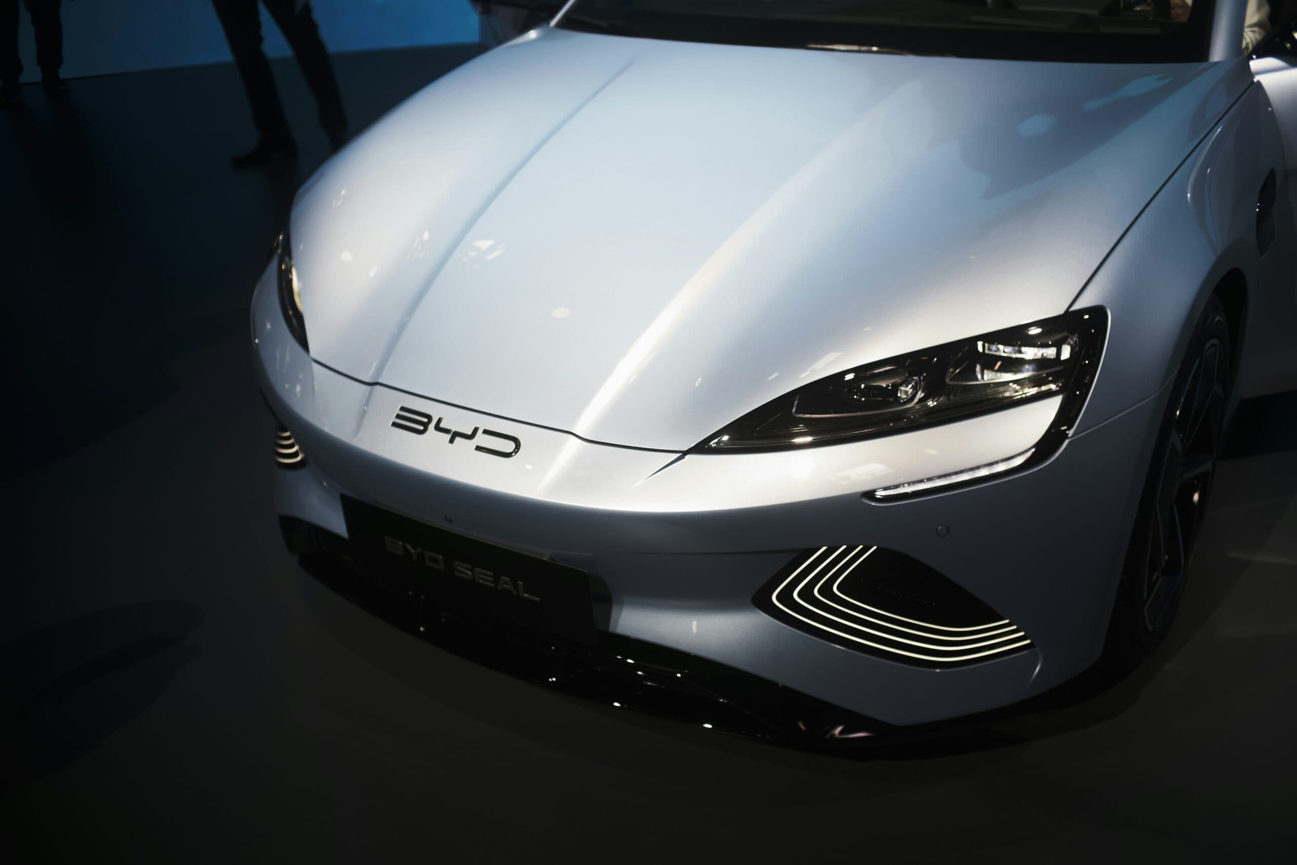 The BYD Lithium-Free Battery: A Game-Changer for the EV Industry