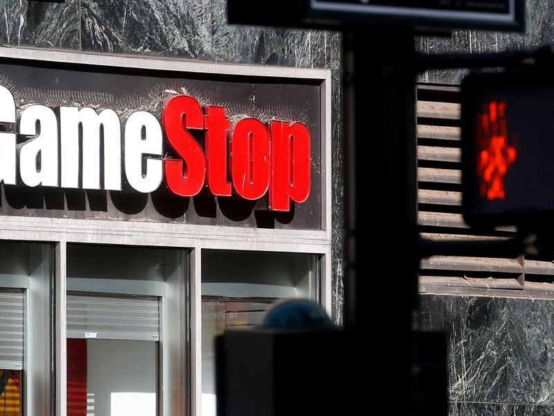 GameStop-Inspired Solana Memecoin Soars Over 80% as RoaringKitty Flashes $586M Worth of GME Position