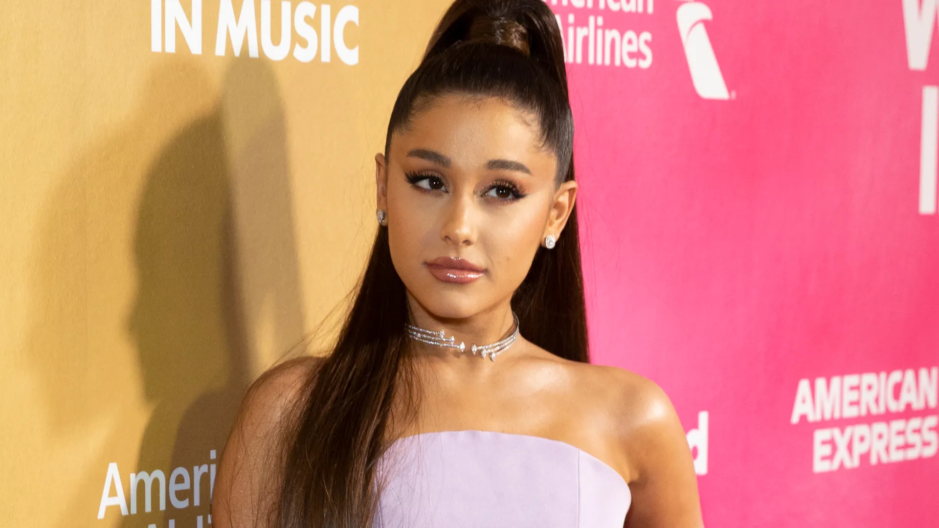 Solana Meme Coin Michi Pumps After Ariana Grande Shares the Cat’s Photo