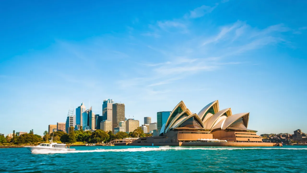 Australia’s Financial Regulator Warns of Ongoing Crypto Scams Despite Monthly Decline Since April