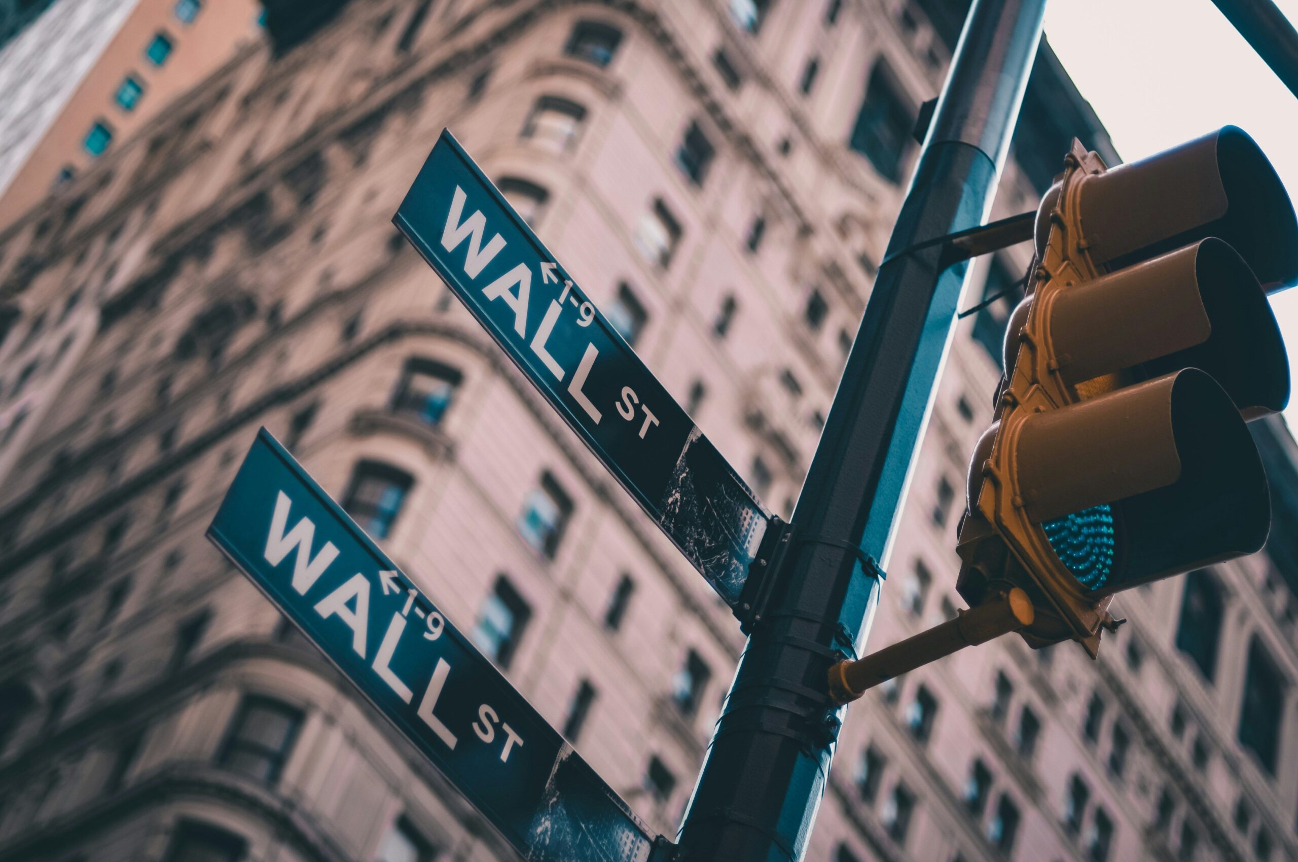 From Early Michael Saylor Bet to Billions in Deals: How Jefferies Became a Crypto Powerhouse