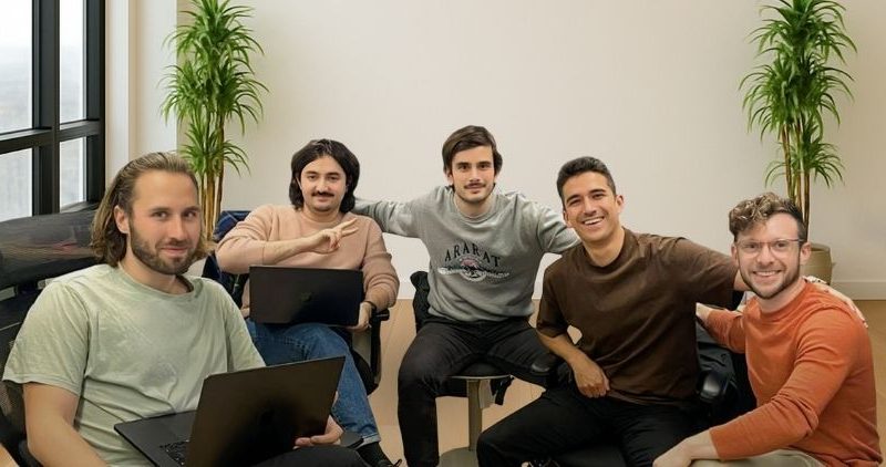 Exclusive: Ex-Revolut and NHS team launches Emerald with £625K to unite health data into one AI-powered preventive plan