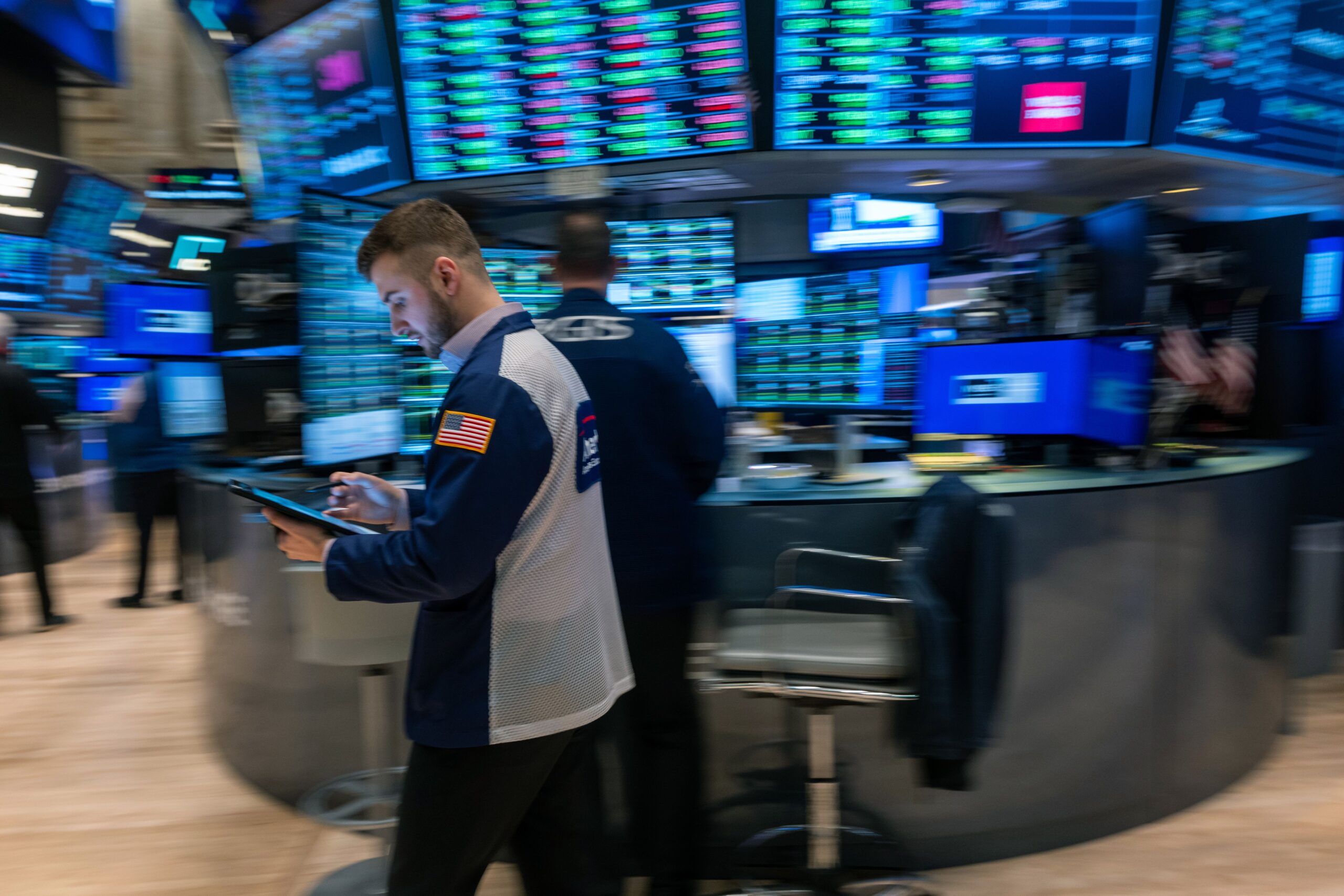 SOL, XRP and DOGE Spot ETFs Likely to Be Approved by SEC in Coming Months, Analysts Say