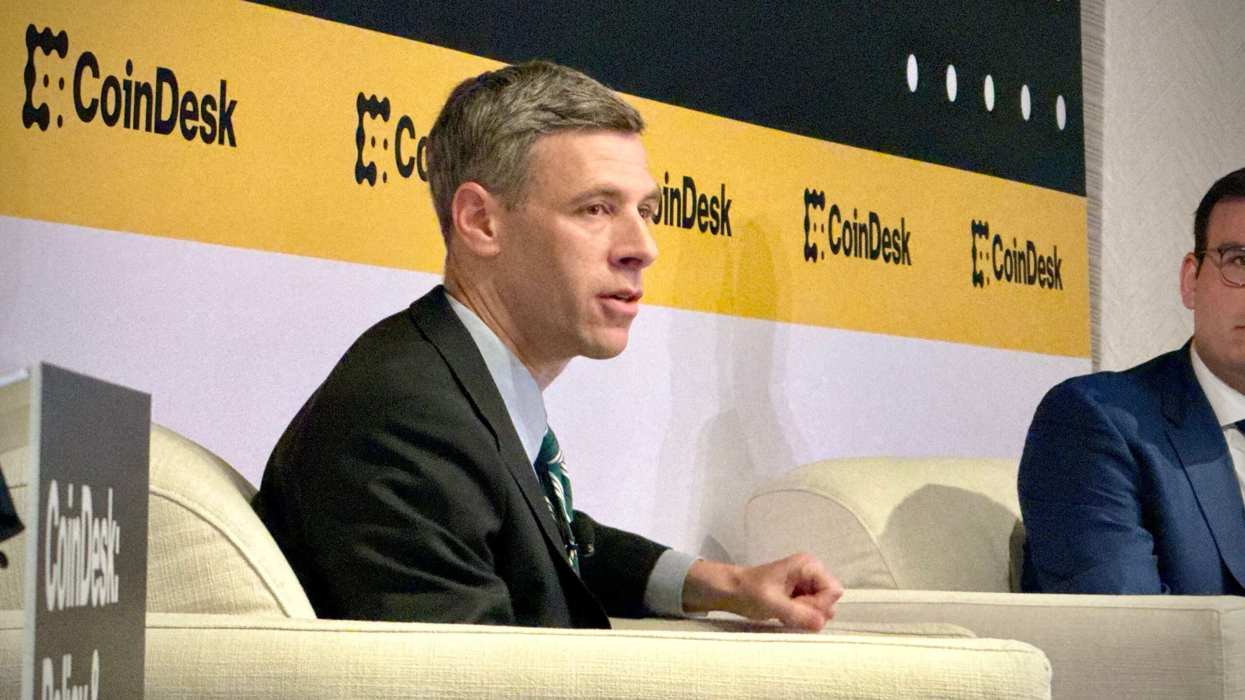 Top US Banking Regulator Gould Says Crypto Debanking Is Real